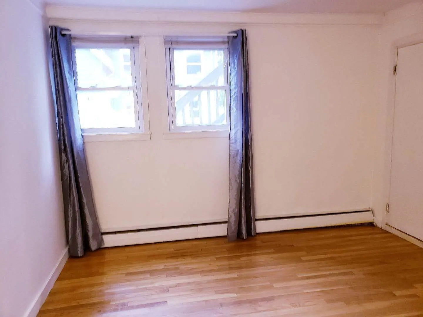 3 bed, 800 sqft, $1,125 — Photo 2