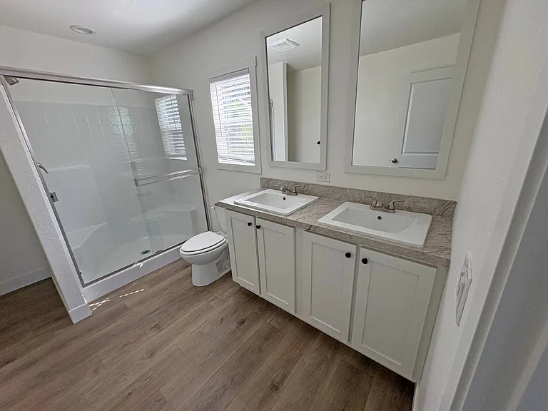 1700 State St #94 — Photo 14