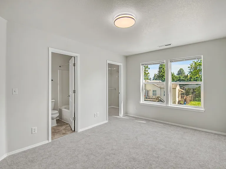 4857 SW 141st Ave — Photo 22