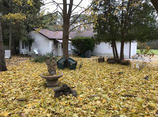 23201 N Hotz Rd, Prairie View, IL 60069