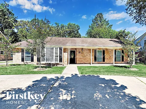 672 Ravensworth Dr, Conroe, TX 77302