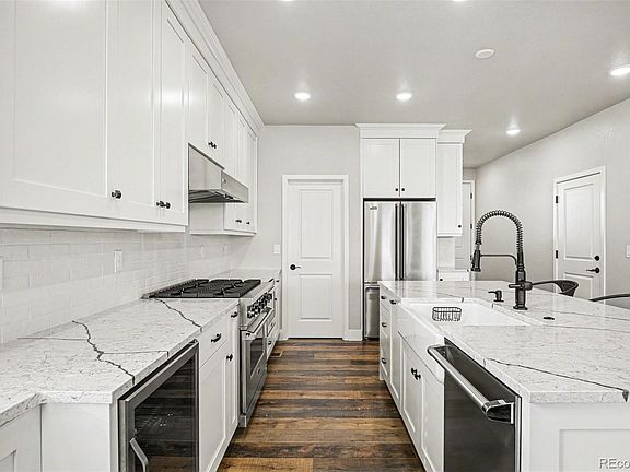3rd image of 12732 Cove Street