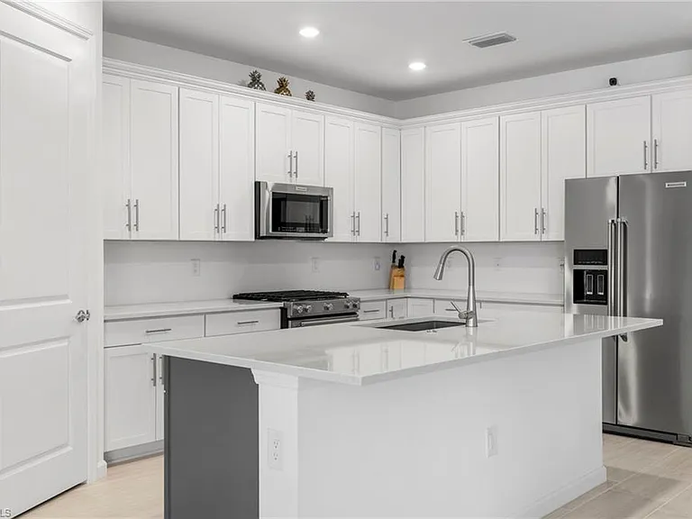 1854 Amador Ct — Photo 15