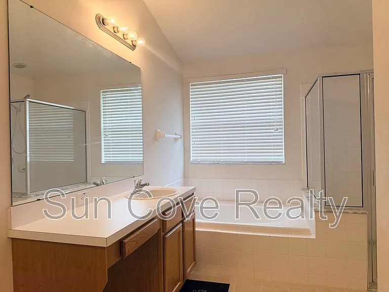 24927 Siena Dr — Photo 9