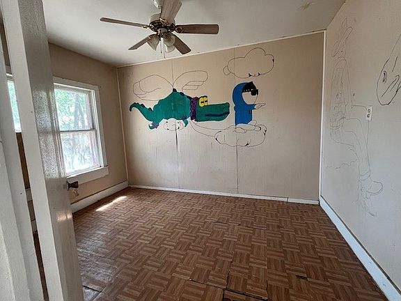 4th image of 310 W Tilley St