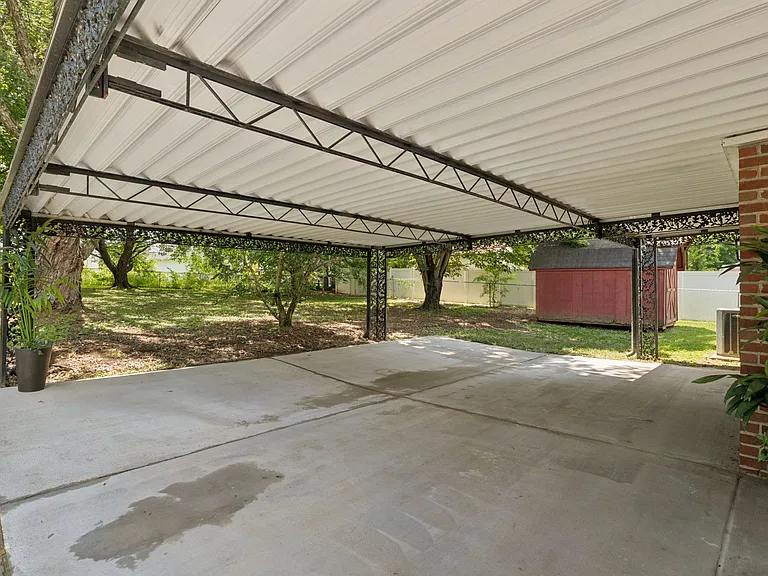 1013 Brink Pl — Photo 20
