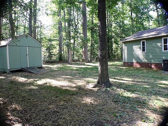 5th image of 277 Lake Caroline Dr