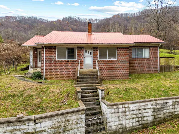 5912 Pounding Mill Branch Rd, Pounding Mill, VA 24637