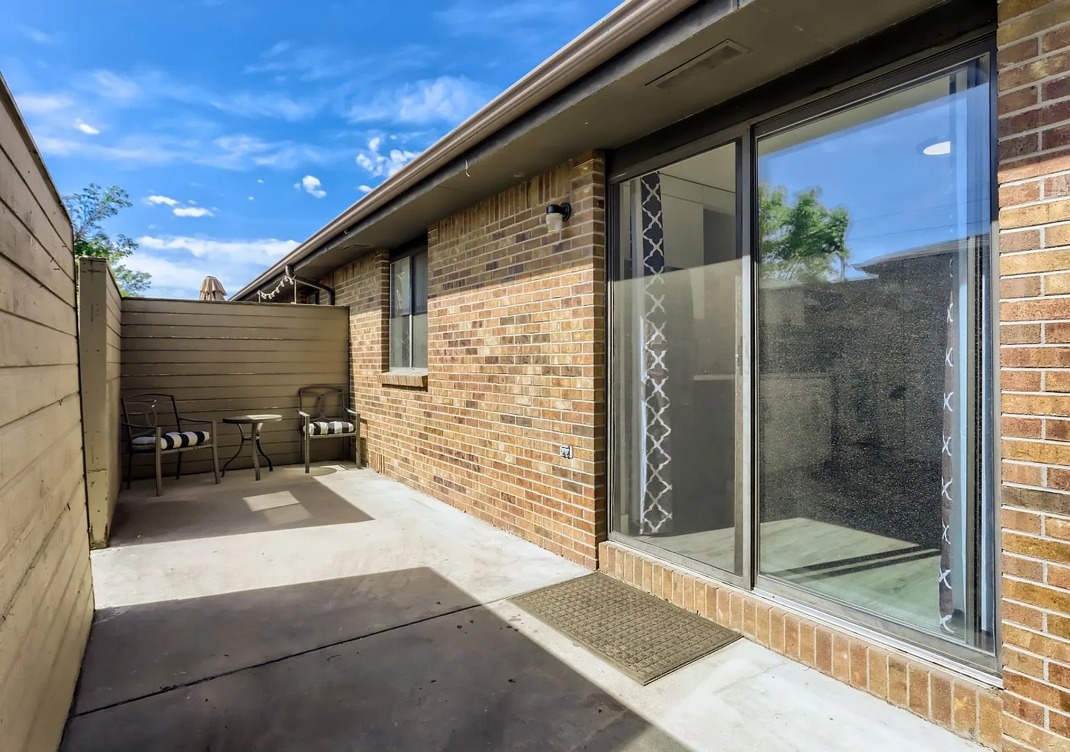 Lease Special - 2 weeks free - Flats at 9th Avenue — Photo 4
