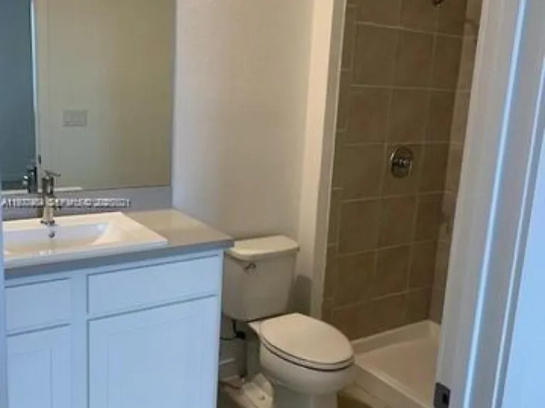 2-731 SW 11th St #2-731 — Photo 7