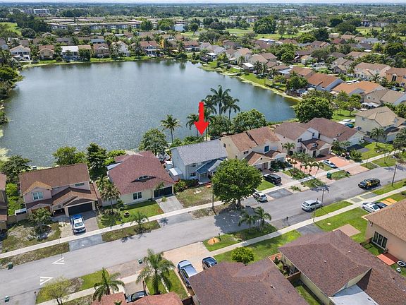 5th image of 961 SW 98th Avenue
