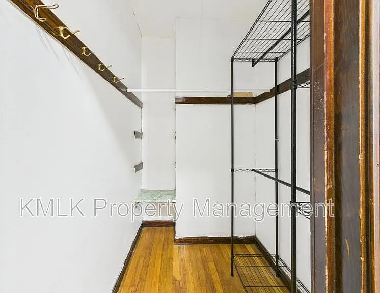 1352 Kenilworth Ave — Photo 9