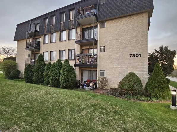 7301 Willow Springs Rd APT 408, Countryside, IL 60525