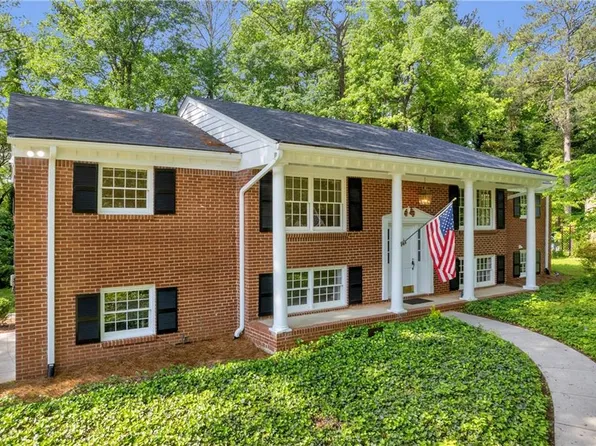 4331 E Kings Point Cir, Dunwoody, GA 30338