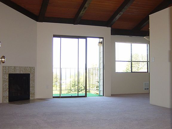 Living room - Sunset views!