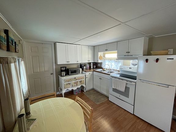 5th image of 5917 14th St W #419
