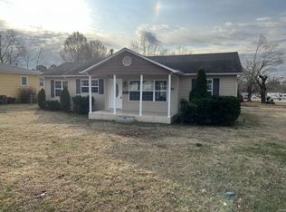 505 Hickory Hills Dr, Dexter, MO 63841