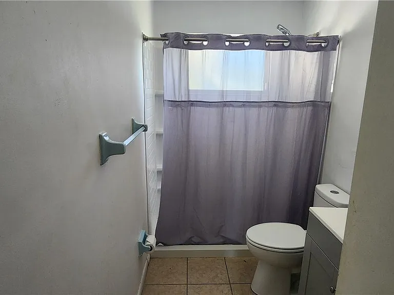 1005 E Jasmine Rd — Photo 7