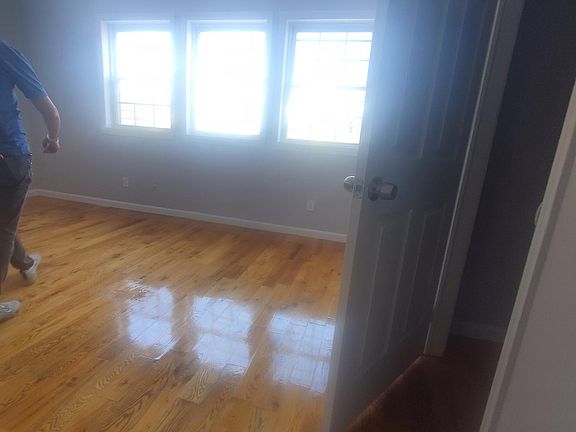 5th image of 177 Beach 26th St #2