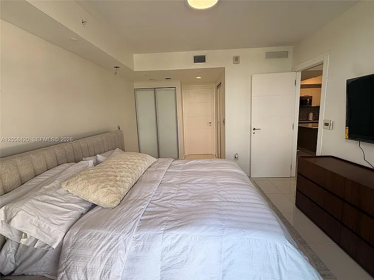 5300 Paseo Blvd #502 — Photo 8