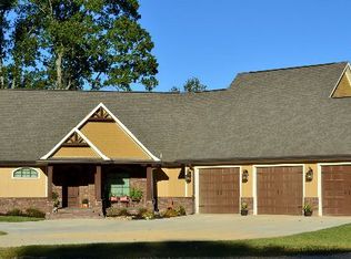 2410 Fonsylvania Rd, Vicksburg, MS 39180