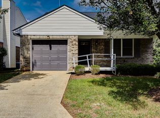 9011 Dove Creek Ct, Louisville, KY 40242