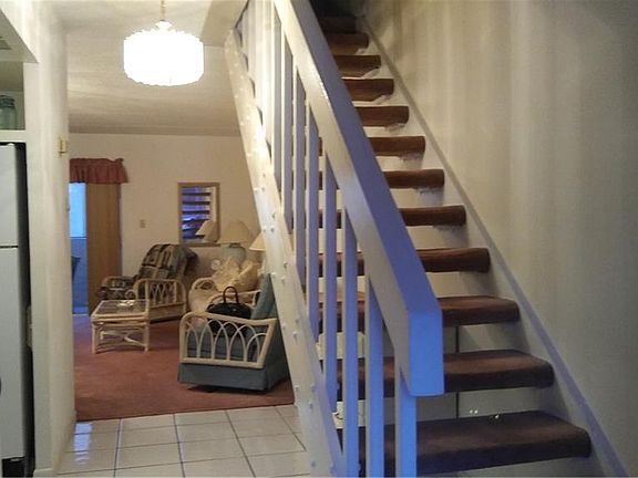 2nd image of 100 E Kentucky Ave APT C2