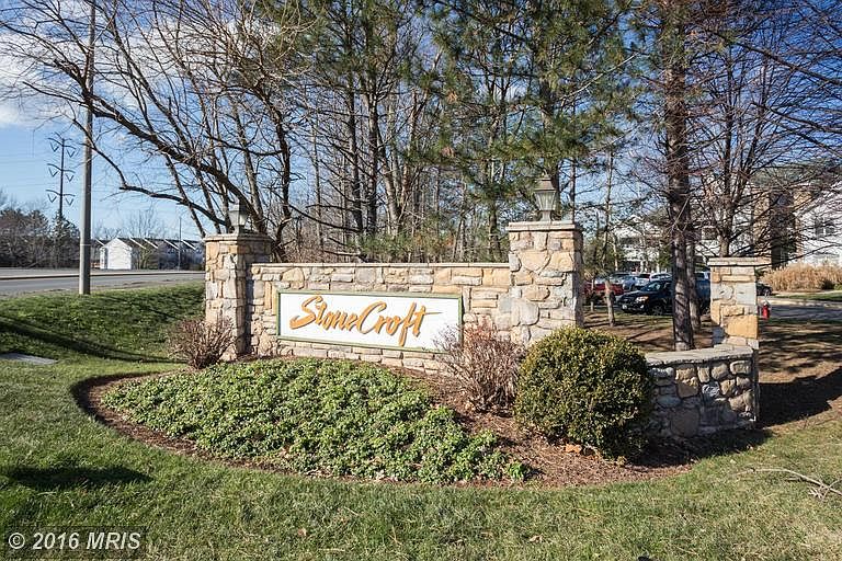 1st image of 4401 Sedgehurst Dr APT 105
