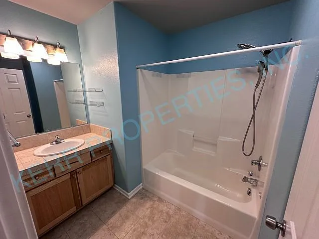 512 SE Espinosa St — Photo 20