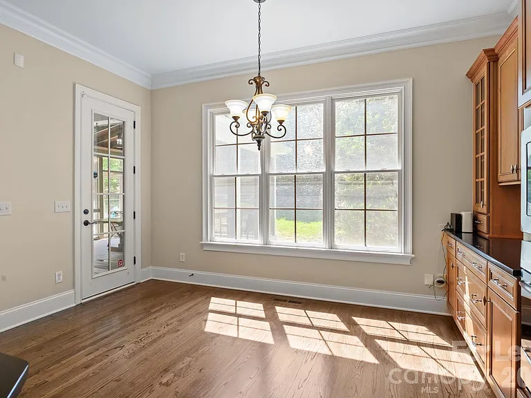 11938 Bradford Park Dr — Photo 16