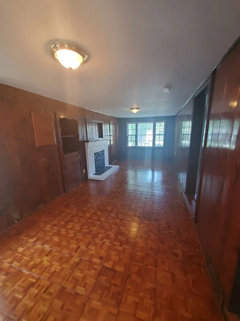 538 Walter Court — Photo 3