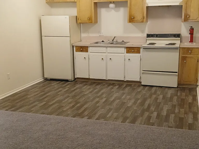Bryce Avenue Apartments — Photo 15