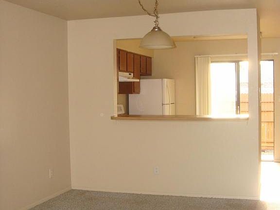 4th image of 462 Purdue Ct APT C
