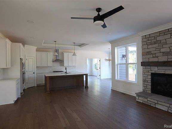 4th image of 2735 Pine Shadow Ct