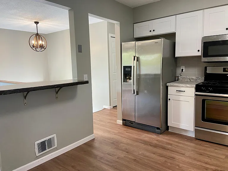 10701 Aquila Ave S — Photo 5