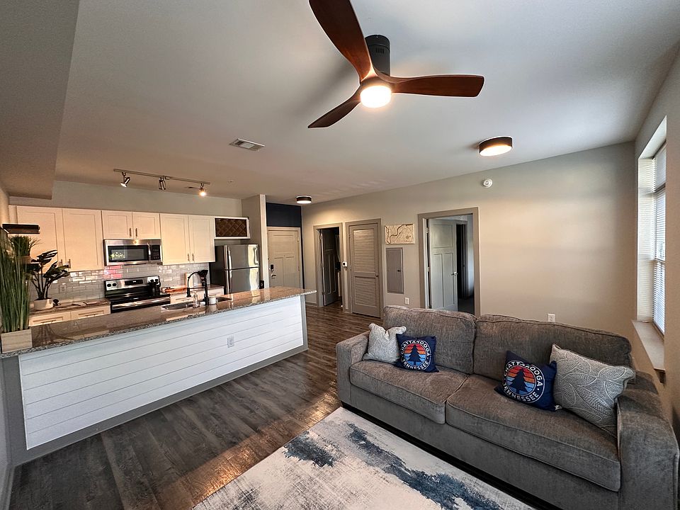1st image of 782 Riverfront Pkwy #104