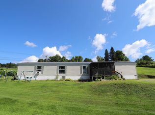 1180 Coventry St, Newport, VT 05855