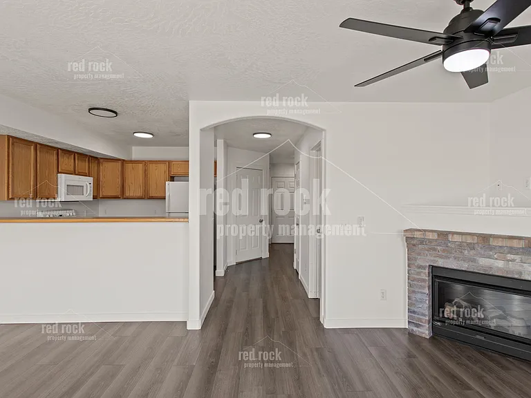 4935 N Jasmine Ln #1 — Photo 4