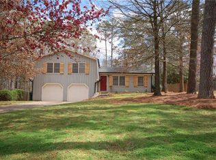 794 Pine Lake Dr NW, Marietta, GA 30064