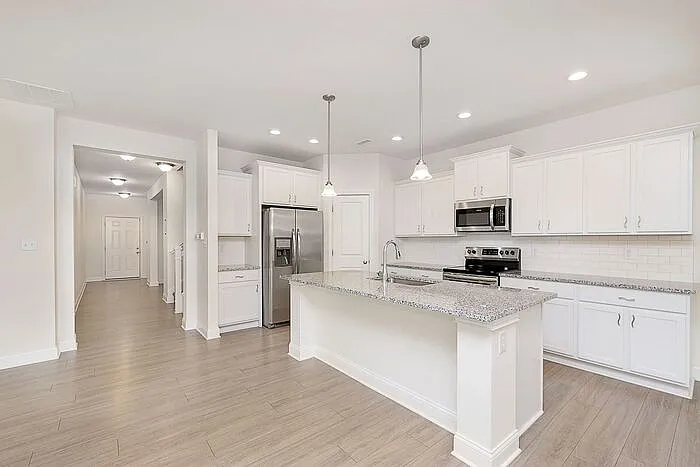 14253 James Dean Dr — Photo 5