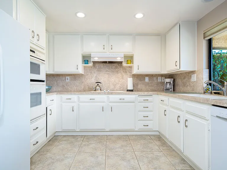 153 Camino Arroyo N — Photo 11