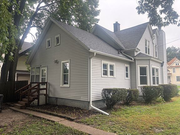 2nd image of 842 44th St