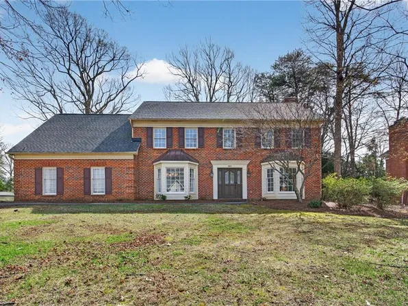 291 Birchridge Dr, Kernersville, NC 27284