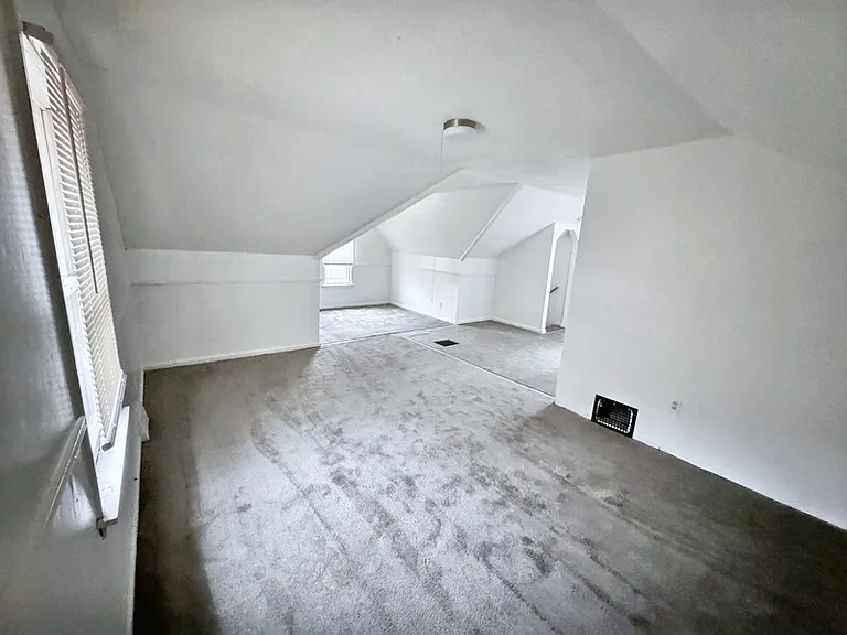 9227 Grayton St — Photo 10