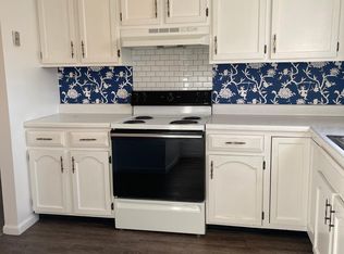 1913 Jeanette Ln APT 6, Springfield, IL 62702