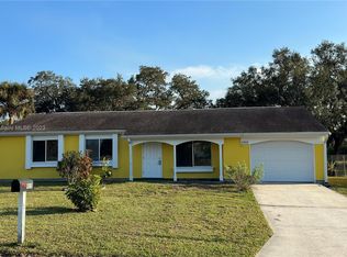 4028 Rainbow Cir, Labelle, FL 33935