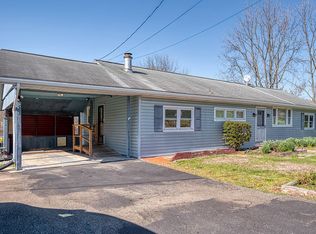 97 Miller Rd, Willow Street, PA 17584