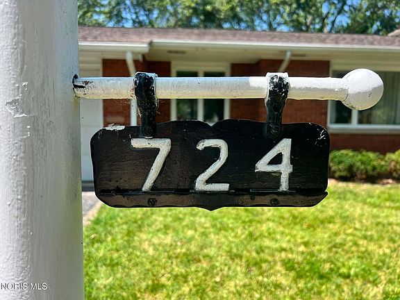2nd image of 724 Londonderry Dr