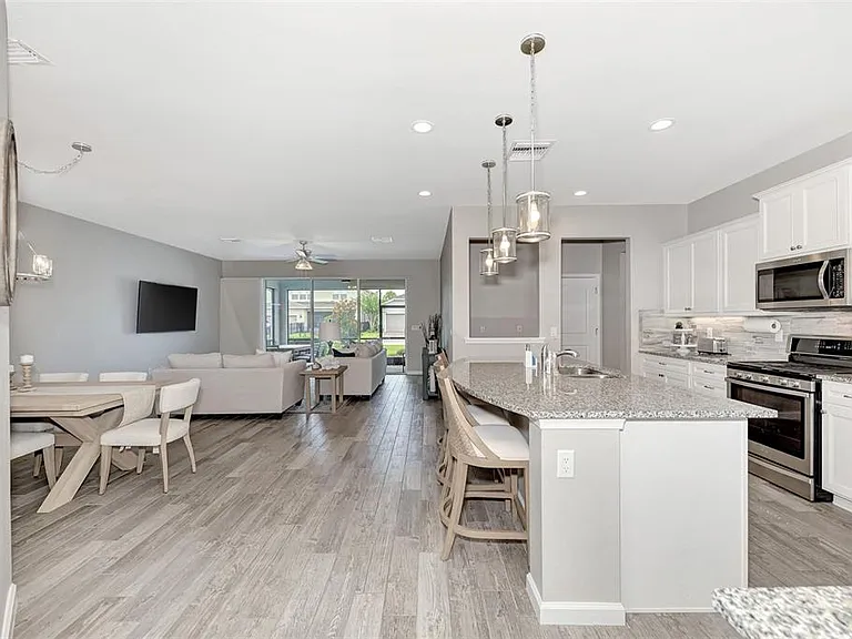 11616 Golden Bay Pl — Photo 10