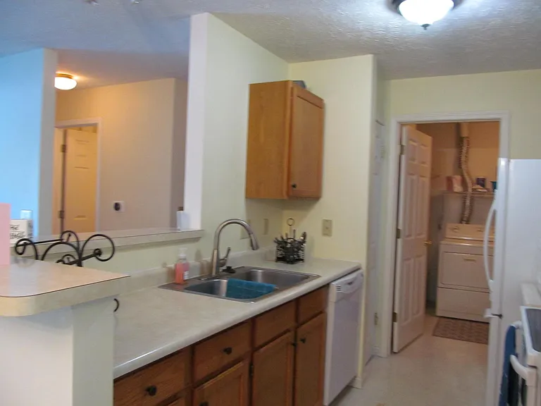 8155 Glenwillow Ln #103 — Photo 14